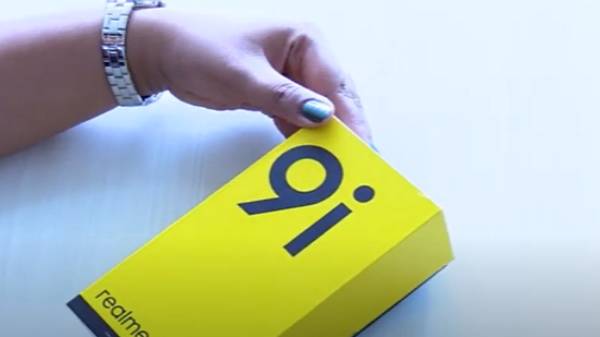 33 வாட்ஸ் ஃபாஸ்ட் சார்ஜிங் ஆதரவு