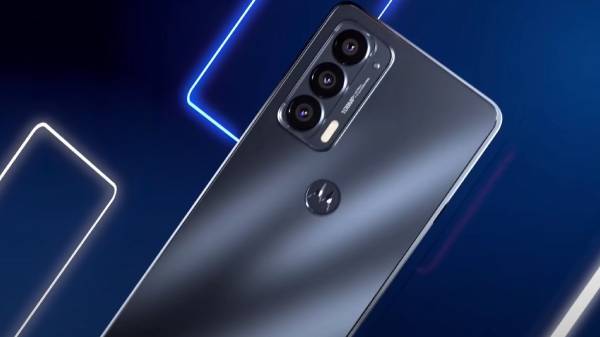 இந்தியாவில் Moto Edge 30 Pro விலை, கிடைக்கும் தன்மை (எதிர்பார்க்கப்படும்)