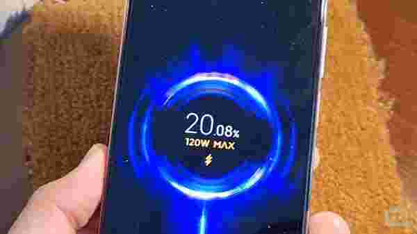 டாப் 10 ஸ்மார்ட்போன்களின் பட்டியல்