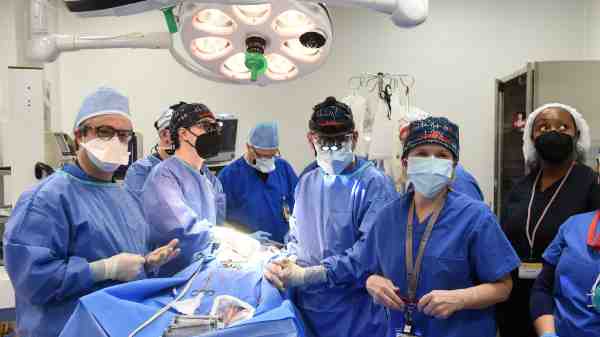 மாற்று அறுவை சிகிச்சைக்குத் தகுதியற்றவராக இருந்த டேவிட் பென்னட்