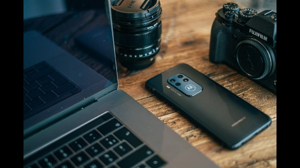 மோட்டோரோலா ஃபிரான்டியர் என்ற புதிய சாதனம்