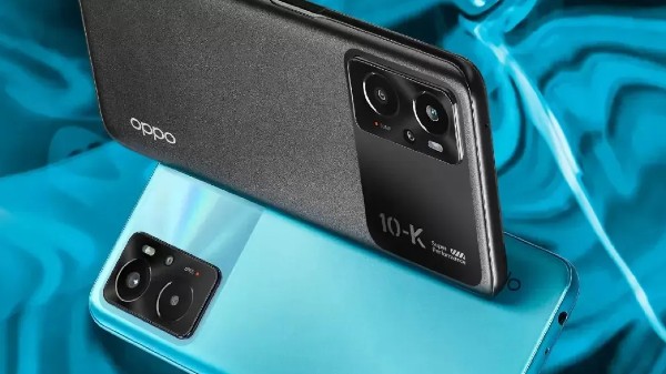 ஒப்போ கே10 ஸ்மார்ட்போனின் பின்புறம்