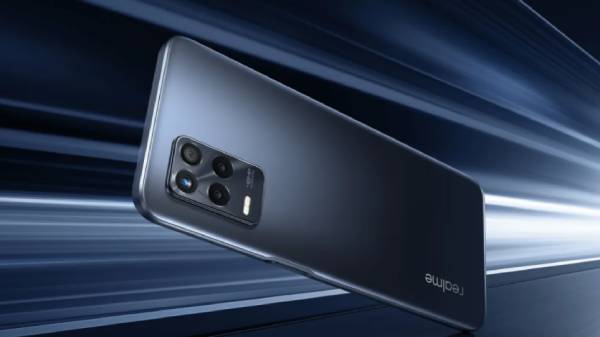 ரியல்மி 9 4ஜி ஸ்மார்ட்போனின் பின்புறம் 108எம்பி கேம