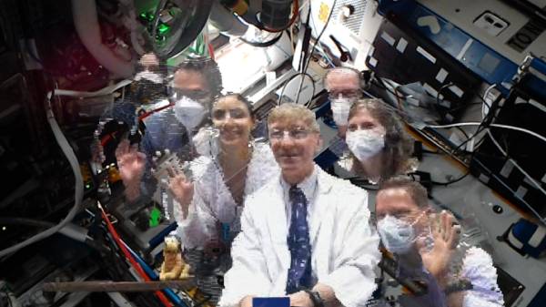 புதிய தகவல்தொடர்பு என்பதற்கு இது முன்னோடி