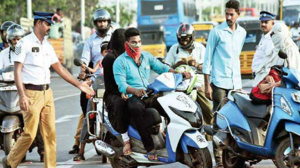 வாகனம் சாலையைக் கடக்கும் நேரம்,