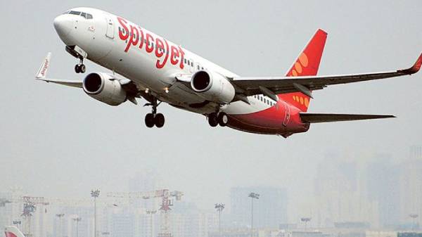 தகவலின்படி, நேற்று இரவு SpiceJet