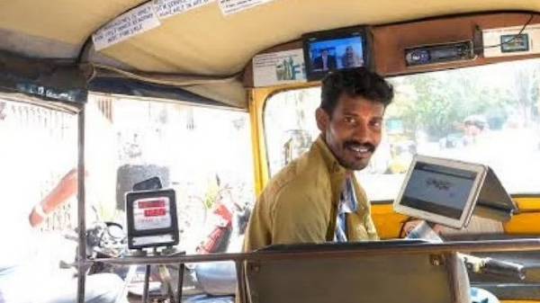 சமூகவலைதளங்களில் பல ஈர்ப்பு கருத்துகள்