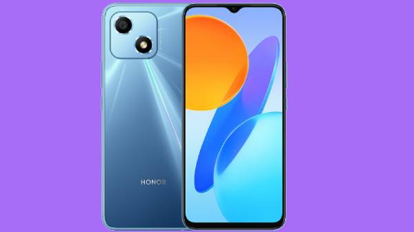 ஹானர் பிளே 30  ஸ்மார்ட்போனின் பின்புறம்