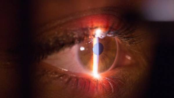 இறந்த நபரின் கண்கள் எப்படி மீண்டும் எழுப்பப்பட்டன?