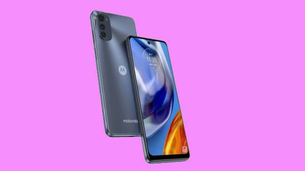 இ32எஸ் ஸ்மார்ட்போனின் பின்புறம்