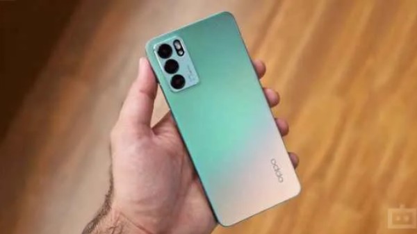 OPPO Reno7