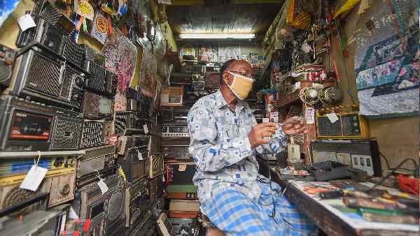 வாடிக்கையாளர்கள் மீது நிறுவனங்கள் காட்டும் ஆதிக்கம் இதுதான்