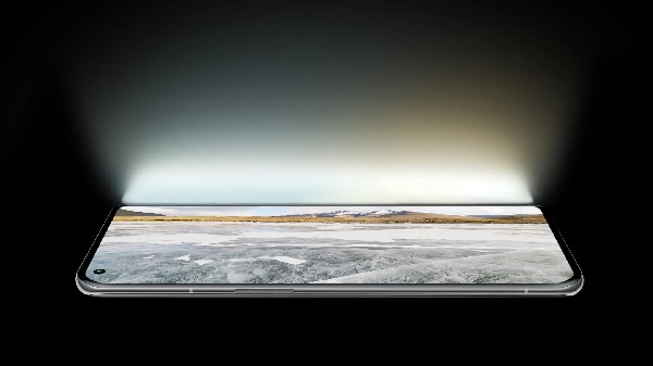 OnePlus 9 Pro-வின் பழைய விலை VS புதிய விலை!