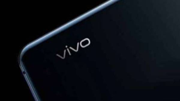 கடுமையான போட்டியாக இருக்கும் ஸ்மார்ட்போன்