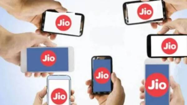 ஏராளமான டேட்டா சலுகைகள்