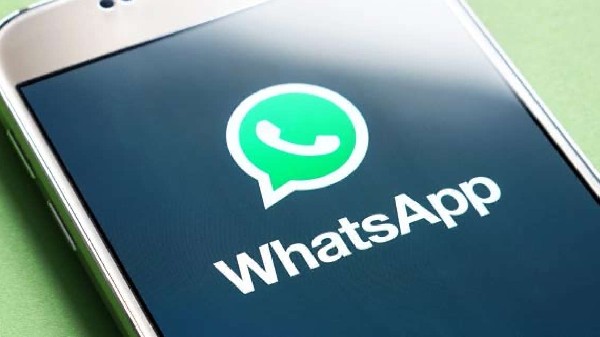 வாட்ஸ்அப் வழியாக ஒரு காண்டாக்ட்-ஐ ரிப்போர்ட் செய்வது எப்படி?