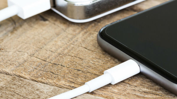 ஓ..இது தான் காரணமா? இதனால தான் 8 மணி நேரம் சார்ஜ் செய்யணுமா?