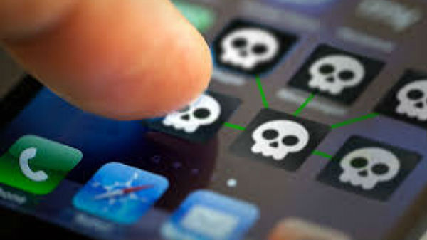 Android போன்களுக்கு புது சோதனை.! 'இதை' செஞ்சுடாதீங்க.! எச்சரிக்கை.! Android போன்களுக்கு புது சோதனை.! 'இதை' செஞ்சுடாதீங்க.! எச்சரிக்கை.!