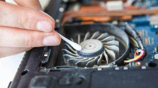 உங்கள் லேப்டாப்/கம்ப்யூட்டர் மந்தமாக வேலை செய்கிறதா? டிப்ஸ் இதோ.!