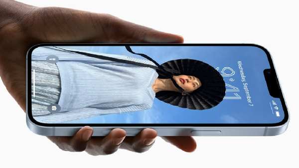 iPhone 14 மற்றும் iPhone 14 Plus மீது பாதிக்கு பாதி அதிரடி தள்ளுபடி.!