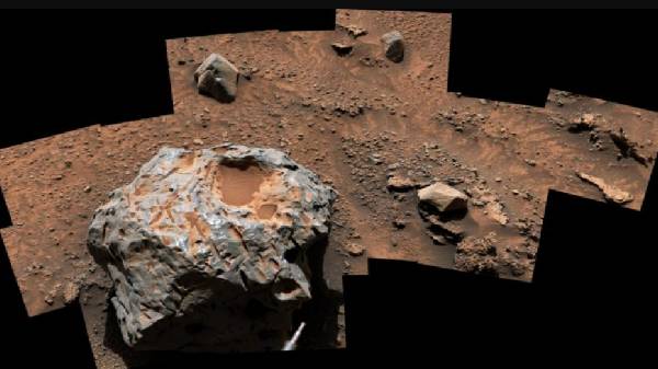 செவ்வாய் கிரகத்தில் NASA-வுக்கு கிடைத்த விண்கல்.! கிரகம் சிதறி வந்தா?