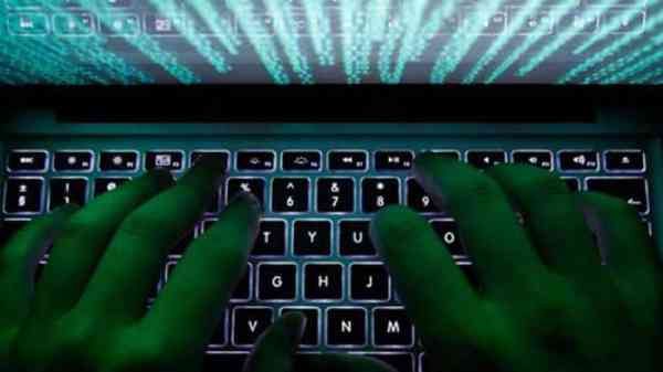 பெண்ணிடம் 10 லட்சம் ரூபாயை ஏமாற்றிய மர்ம கும்பல்.! எச்சரிக்கை.!