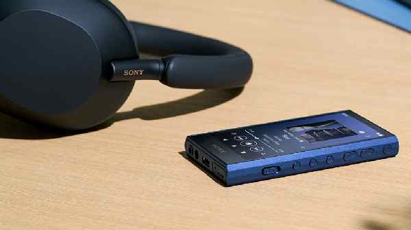 வாய்பிளக்க வைக்கும் விலையில் புதிய SONY Walkman அறிமுகம்!