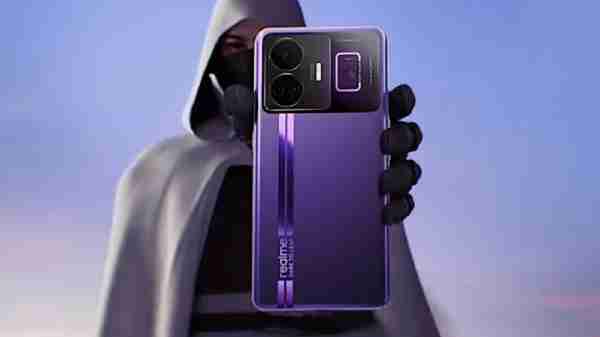 100W பாஸ்ட் சார்ஜிங் வசதியுடன் களமிறங்கும் புதிய ரியல்மி 5ஜி போன்.!