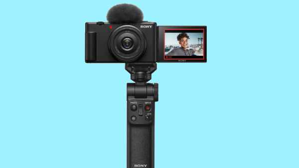 20mm அல்ட்ரா வைடு லென்ஸ் கொண்ட சோனி கேமரா அறிமுகம்.! 20mm அல்ட்ரா வைடு லென்ஸ் கொண்ட சோனி கேமரா அறிமுகம்.!