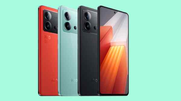 இரண்டு புதிய iQOO 5G  ஸ்மார்ட்போன்கள் அறிமுகம்.! என்ன விலை?