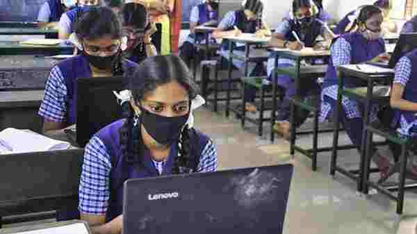இலவச Laptop திட்டத்தில் பலே மோசடி! மக்களுக்கு உண்மை தெரிய வேண்டும்!