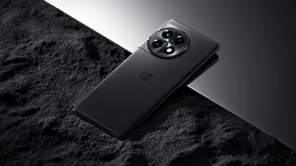 உலகின் முதல் 24GB ரேம் போன்! போட்டிபோட லேப்டாப் பத்தாது! எந்த மாடல்?