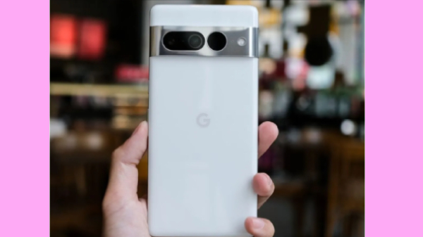 64MP அல்ட்ரா-வைட் கேமரா கொண்ட ஸ்மார்ட்போனை களத்தில் இறக்குகிறது கூகுள்