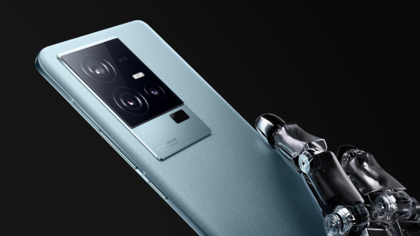 200W ஃபஸ்ட் சார்ஜிங்.. 16GB ரேம், 1TB மெமரி! பிச்சியெடுக்கும் போன்!