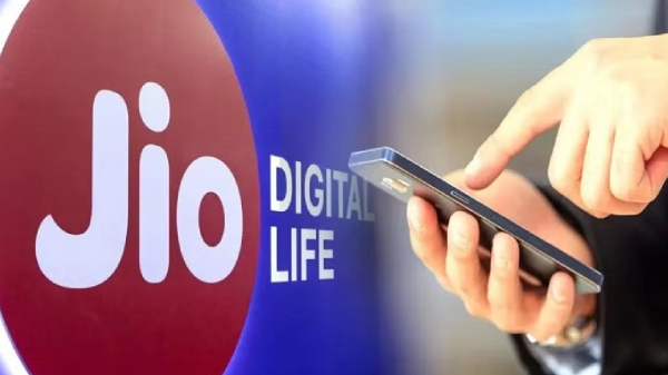 தினசரி 3ஜிபி டேட்டாவுடன் இவ்வளவு சலுகைகளா?அசத்தும் Jio-வின் திட்டங்கள்