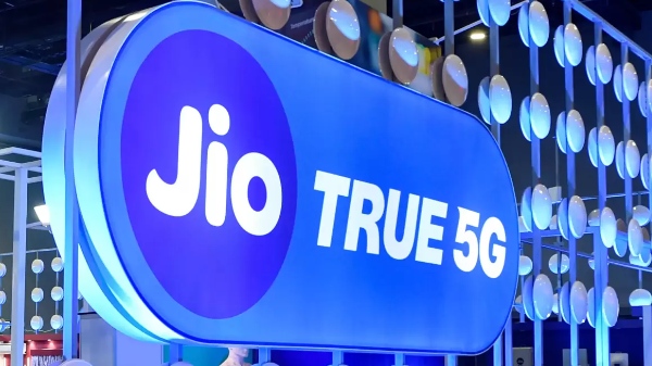 எக்கச்சக்க சலுகைகளை வழங்கும் Jio-வின் அசத்தலான ப்ரீபெய்ட் திட்டங்கள்..