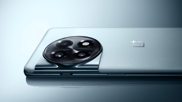 OnePlus வேற ரகம்.. 24GB ரேம், 1TB மெமரி.. 1.5K டிஸ்பிளே.. எந்த போன்?