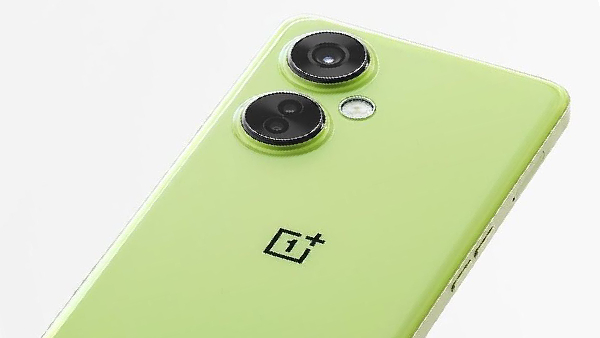 கும்பிடு போட்டு வாங்கும் விலை.. ஒன்பிளஸ் போனாச்சே யாரு விடுவா?