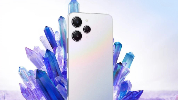 வெறும் ரூ.12,000 க்கு ஐபோன் லுக்.. ஆகஸ்ட் 1 அறிமுகம்.. என்ன மாடல்?