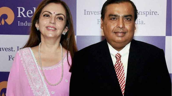 மகிழ்ச்சியின் உச்சியில் அம்பானி.. எல்லாம் Vodafone பார்த்த வேலை!