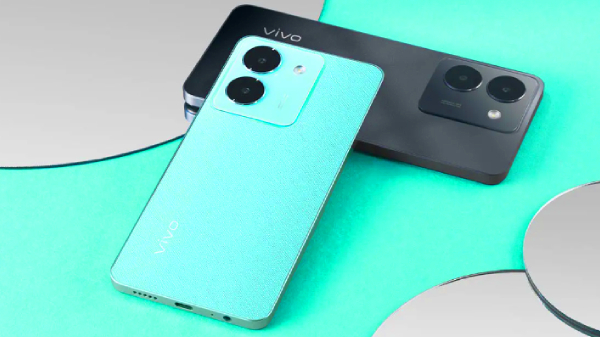 பவர்ஃபுல் ப்ராசஸர், 12GB ரேம் உடன் வரும் புது VIVO போன்!