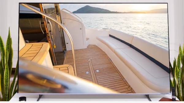 98-இன்ச் ஸ்க்ரீன், 204W டிஜே ஸ்பீக்கர்! வாய் பிளக்க வைக்கும் விலை!