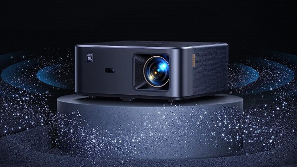 4K ரெசொலூஷன்.. JBL ஸ்பீக்கர்கள்.. வாங்க தூண்டும் குவாலிட்டி!