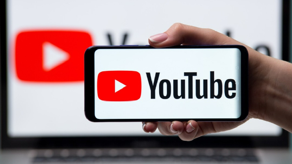 அடச்சே! இது தெரியாம போச்சே.. 10 முக்கியமான ஷார்ட்கட் YouTube கீஸ்!