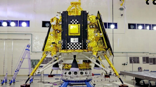 சந்திரயான்-3 வெற்றிக்கு பின்னணியில் இந்த 6 நிறுவனங்கள் இருக்கிறதா?