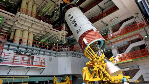 இஸ்ரோ எடுத்த முடிவு! தனியாருக்கு கைமாறிய செயற்கைக்கோள் தொழில்நுட்பம்!