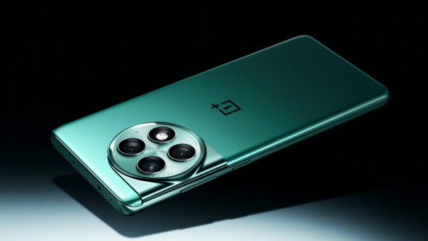 24GB ரேம்.. SONY சென்சார் கேமரா.. BOE டிஸ்பிளே.. எந்த மாடல்?