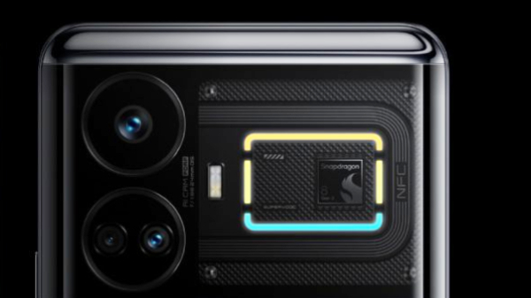 9 நிமிடங்களில் ஃபுல் சார்ஜ்.. அறிமுகமானது புது ரியல்மி 5ஜி போன்..