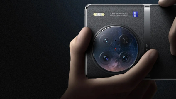  200MP கேமரா.. 6.78-இன்ச் டிஸ்பிளே.. வருகிறது புதிய விவோ போன்..