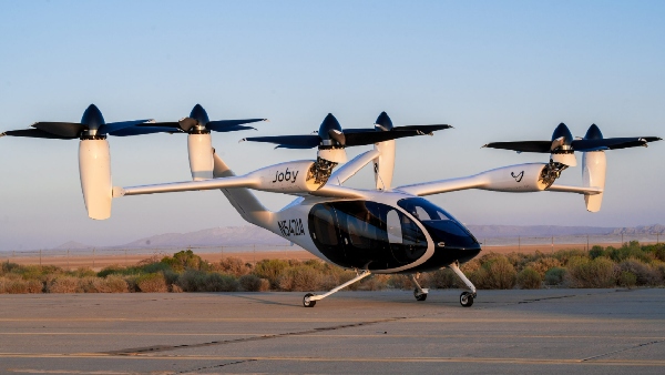 இனி வானத்திலும் டிராஃபிக் ஜாம் ஆகலாம்.. முதல் ஏர் டாக்ஸி ரெடி..